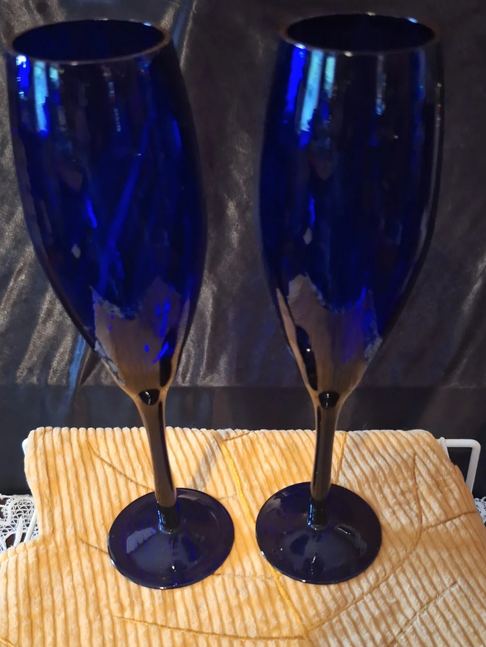 Elegant Vintage Libbey Cobalt Blue Champagne Flutes - Set of 2